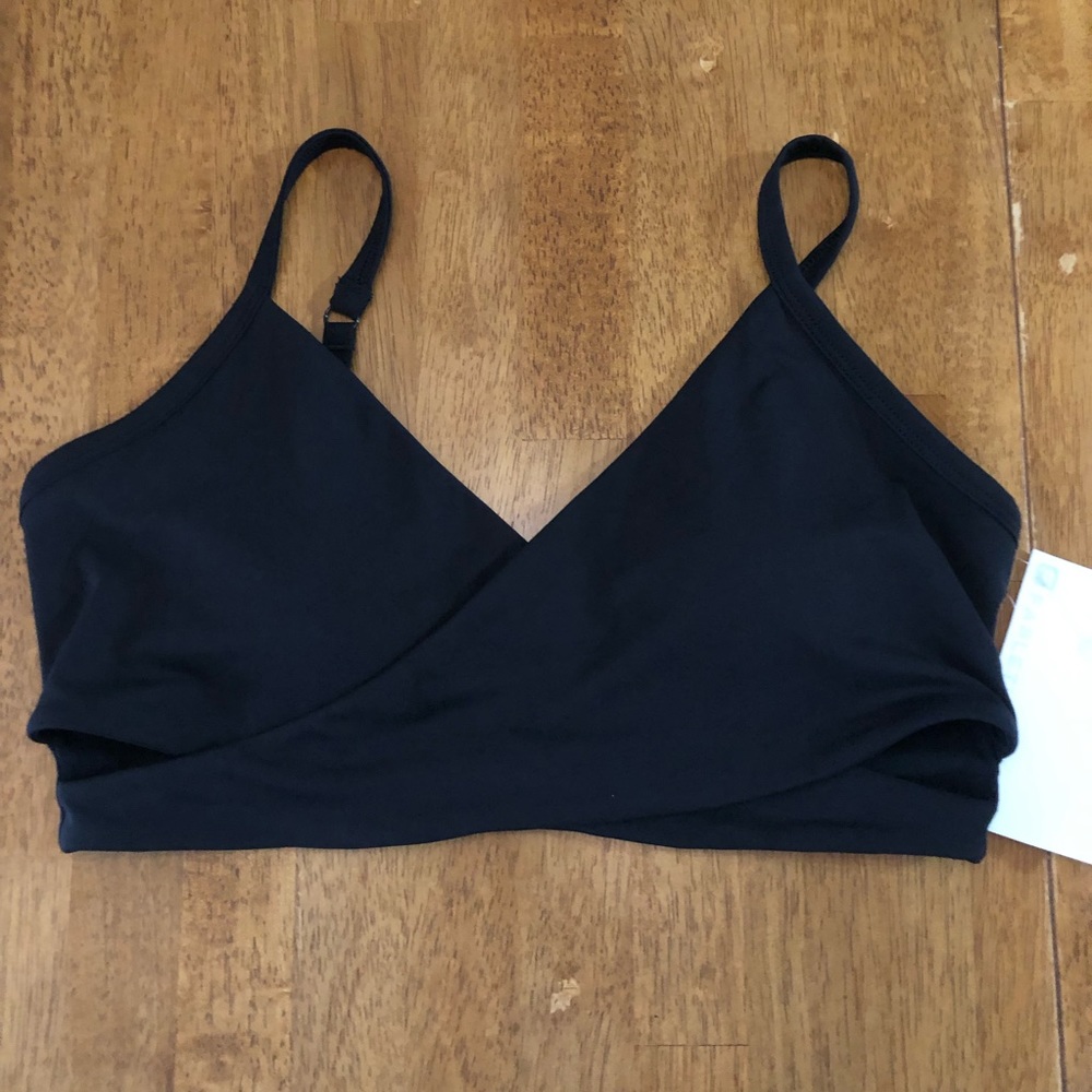 Fabletics NWT Women’s Tammy Sports Bra Size M - Picture 3 of 6